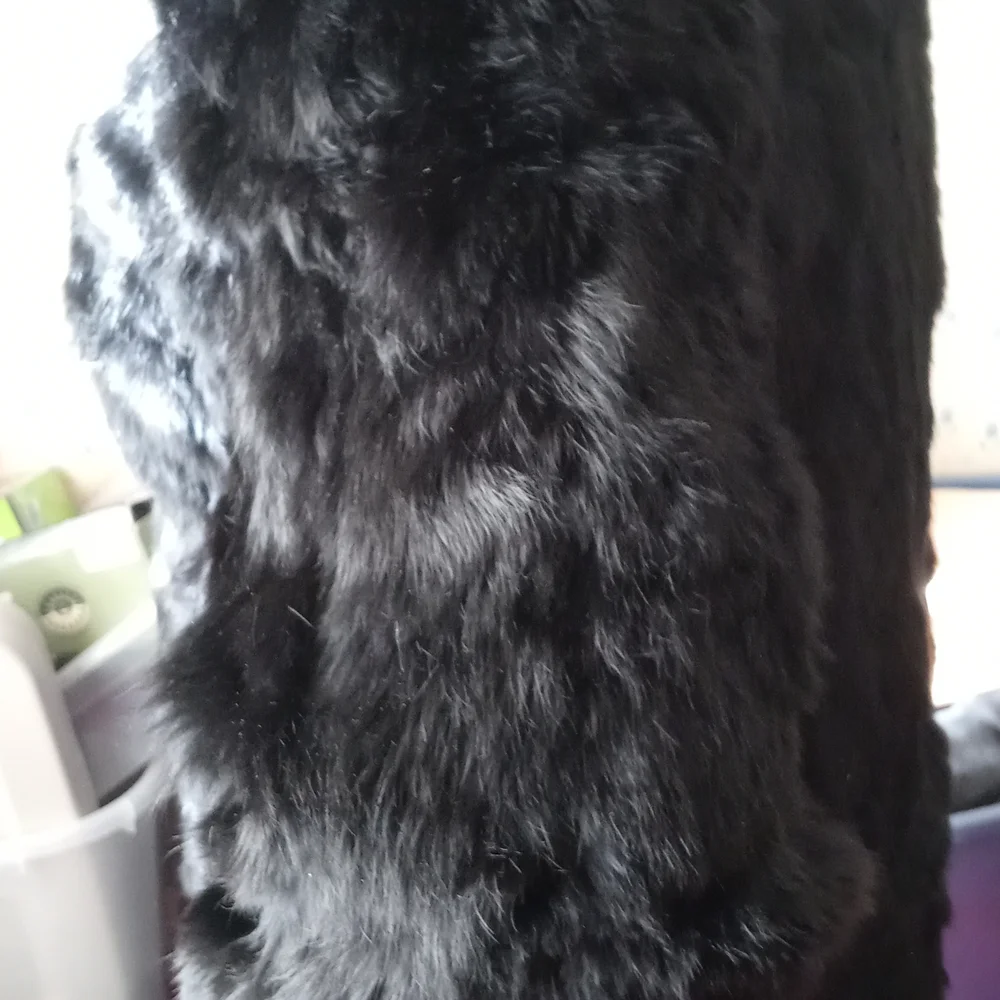 Exquisite Black Rabbit Fur - Picture 6 of 7